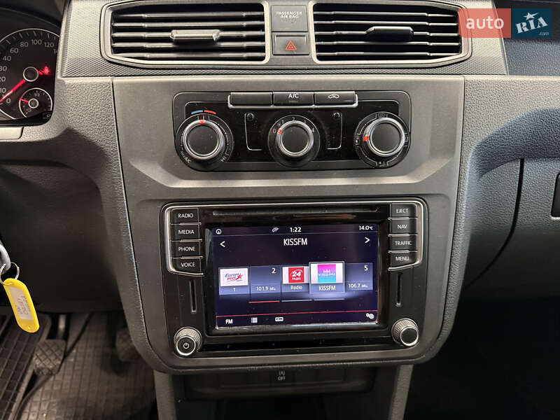 Вантажний фургон Volkswagen Caddy 2017 в Києві