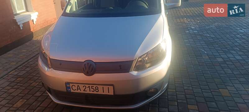 Мінівен Volkswagen Caddy 2011 в Умані
