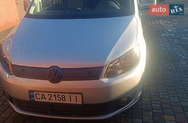 Минивэн Volkswagen Caddy 2011 в 