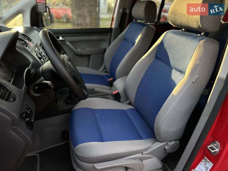 Минивэн Volkswagen Caddy 2006 в Виннице