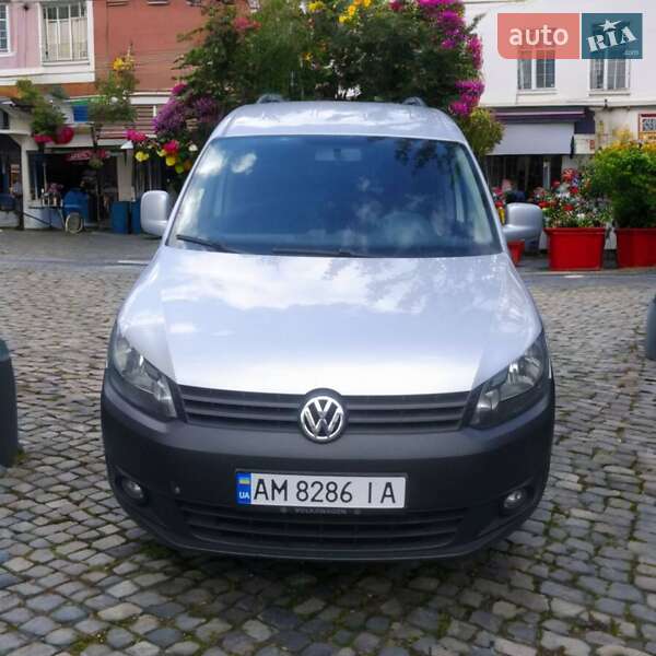 Минивэн Volkswagen Caddy 2015 в Житомире