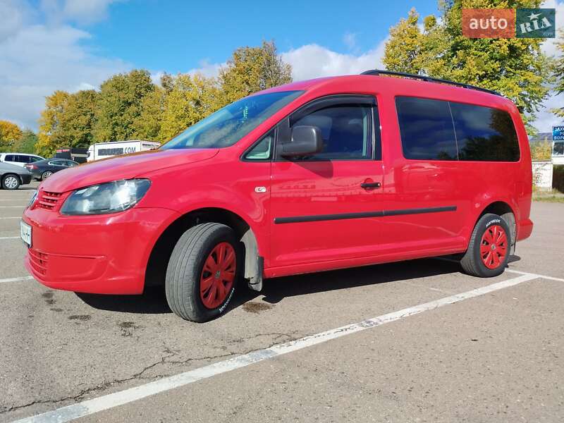 Минивэн Volkswagen Caddy 2014 в Ровно