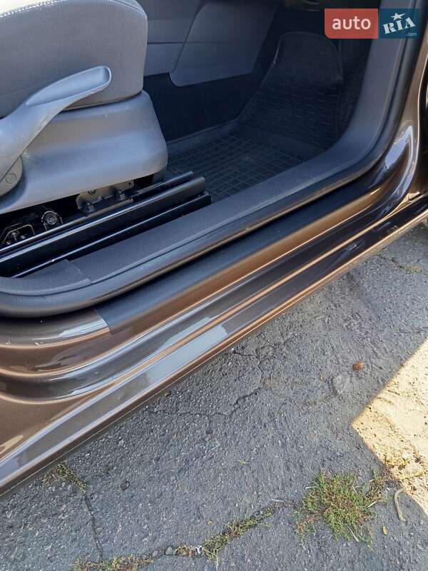 Мінівен Volkswagen Caddy 2015 в Рівному