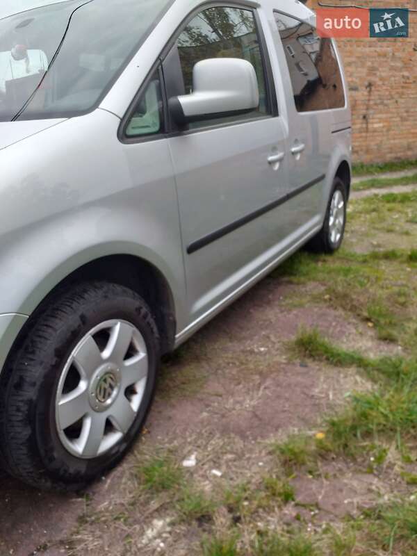 Минивэн Volkswagen Caddy 2009 в Житомире