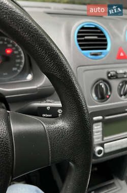 Мінівен Volkswagen Caddy 2008 в  фото 28 Мінівен Volkswagen Caddy 2008 в