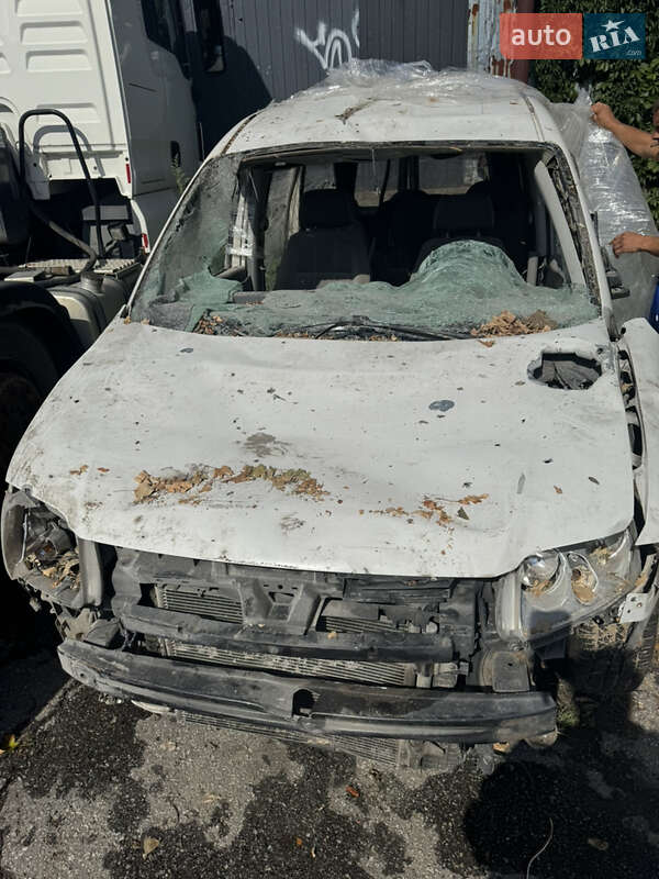 Мінівен Volkswagen Caddy 2008 в Києві