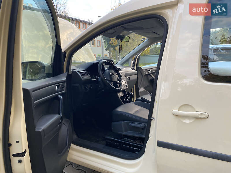 Минивэн Volkswagen Caddy 2017 в Ивано-Франковске