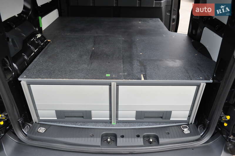 Грузовой фургон Volkswagen Caddy 2021 в Киеве