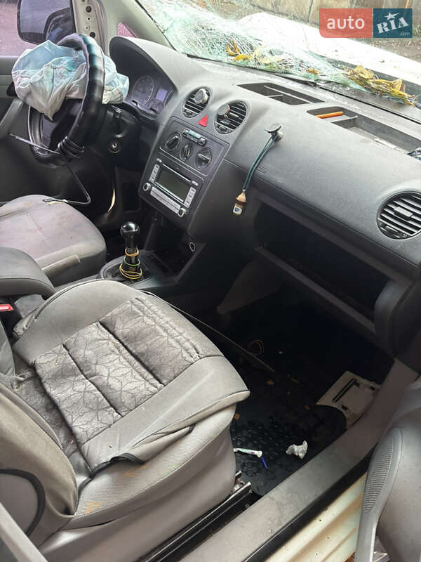 Мінівен Volkswagen Caddy 2009 в Києві фото 6 Мінівен Volkswagen Caddy 2009 в Києві