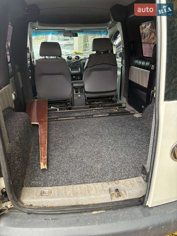 Мінівен Volkswagen Caddy 2009 в Києві фото 5 Мінівен Volkswagen Caddy 2009 в Києві