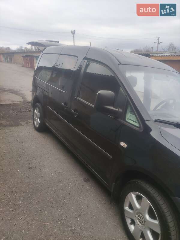 Мінівен Volkswagen Caddy 2012 в Миронівці