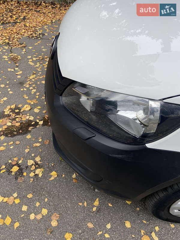 Мінівен Volkswagen Caddy 2011 в Умані фото 4 Мінівен Volkswagen Caddy 2011 в Умані