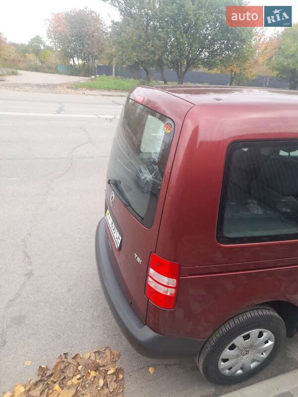 Мінівен Volkswagen Caddy 2011 в Рокитному