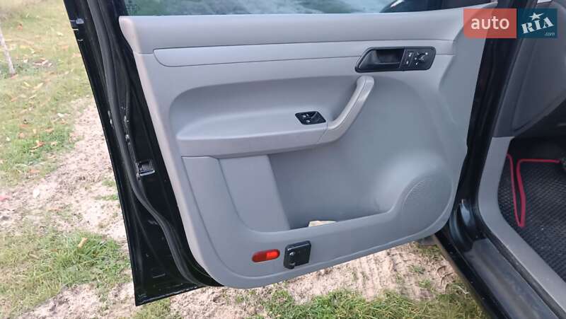 Минивэн Volkswagen Caddy 2006 в Сарнах фото 72 Минивэн Volkswagen Caddy 2006 в Сарнах