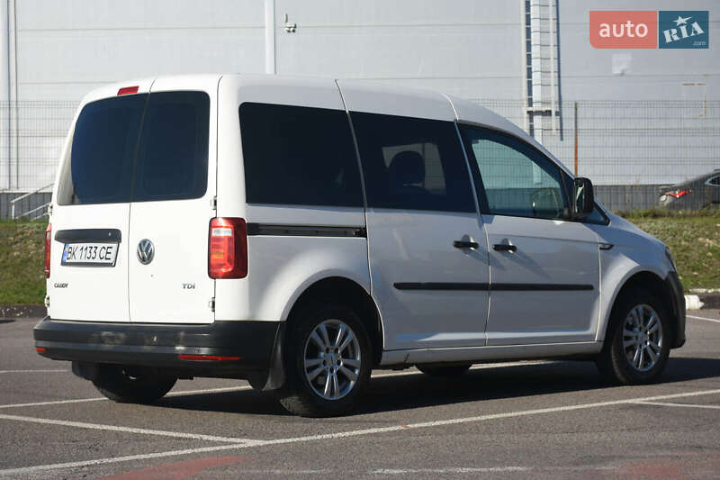 Мінівен Volkswagen Caddy 2016 в Рівному