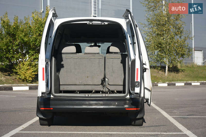 Мінівен Volkswagen Caddy 2016 в Рівному