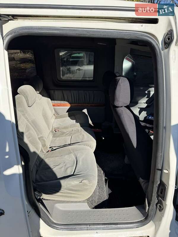 Мінівен Volkswagen Caddy 2006 в Бориславі