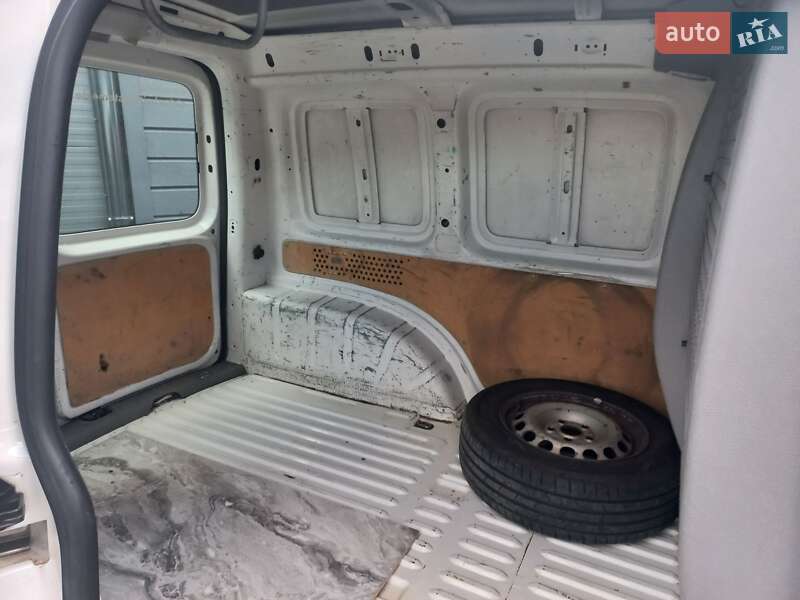 Грузовой фургон Volkswagen Caddy 2007 в Ивано-Франковске фото 15 Грузовой фургон Volkswagen Caddy 2007 в Ивано-Франковске