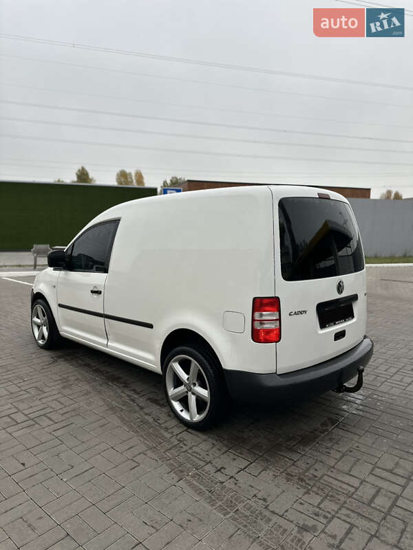 Другие грузовики Volkswagen Caddy 2011 в Киеве фото 4 Другие грузовики Volkswagen Caddy 2011 в Киеве