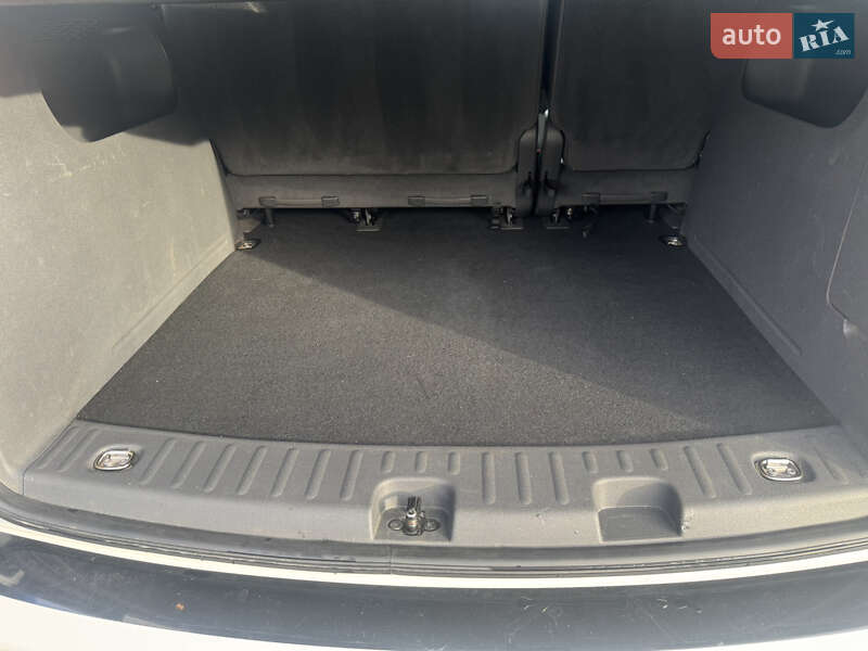 Минивэн Volkswagen Caddy 2013 в Львове