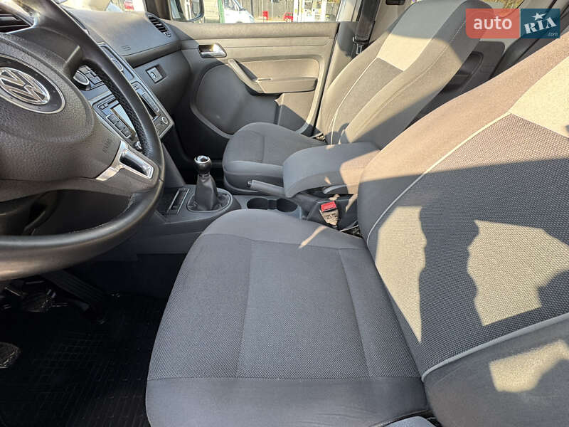 Мінівен Volkswagen Caddy 2010 в Чернівцях фото 25 Мінівен Volkswagen Caddy 2010 в Чернівцях