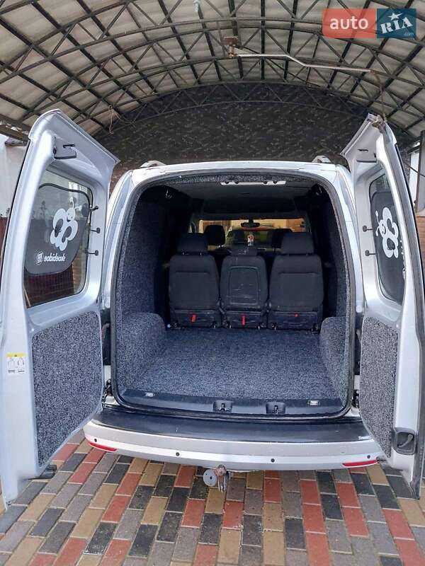 Минивэн Volkswagen Caddy 2016 в Черновцах