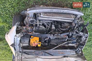 Минивэн Volkswagen Caddy 2005 в  фото 3 Минивэн Volkswagen Caddy 2005 в