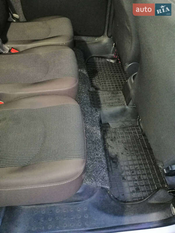 Вантажопасажирський фургон Volkswagen Caddy 2014 в Одесі фото 13 Вантажопасажирський фургон Volkswagen Caddy 2014 в Одесі