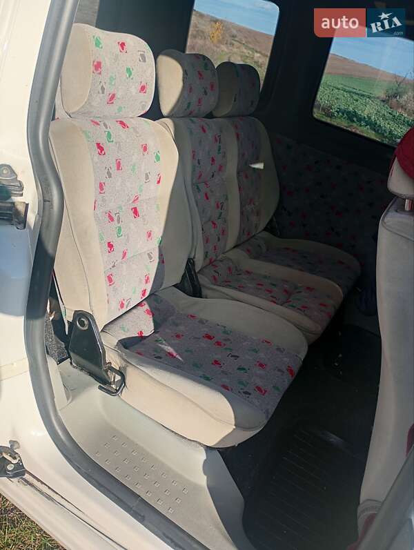 Минивэн Volkswagen Caddy 2006 в Черкассах