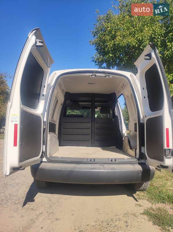 Грузовой фургон Volkswagen Caddy 2013 в Баре