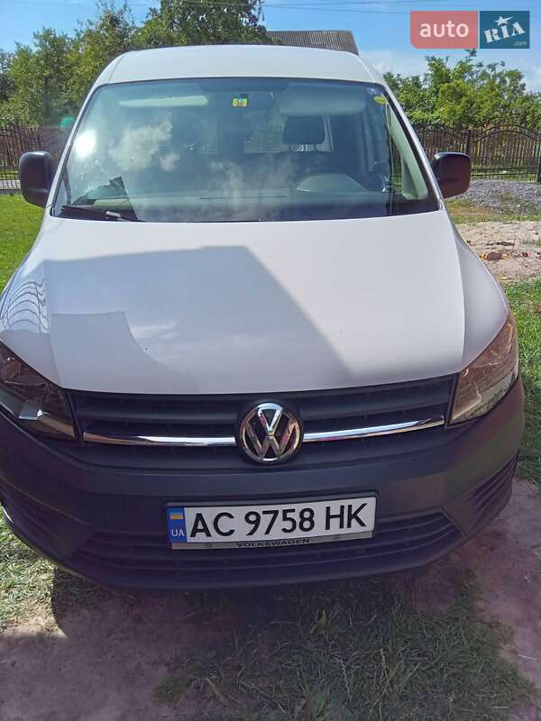 Грузовой фургон Volkswagen Caddy 2017 в Луцке