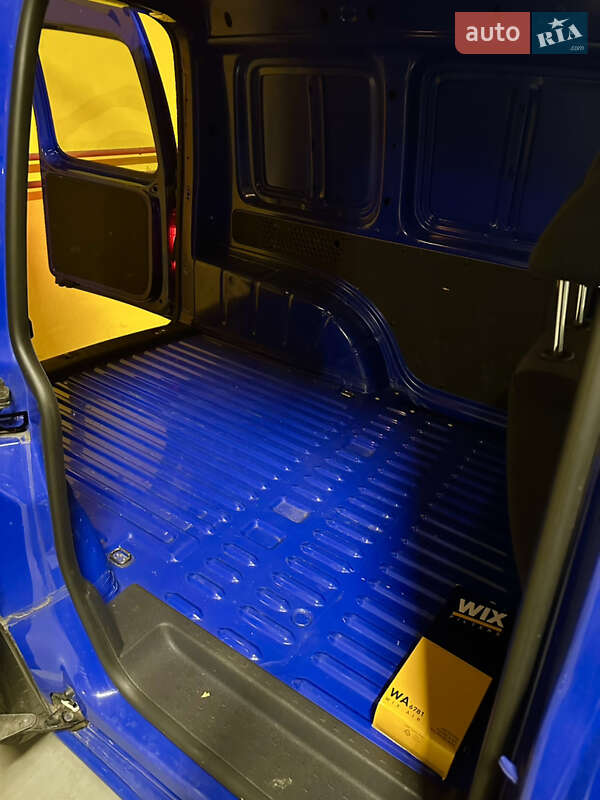 Грузовой фургон Volkswagen Caddy 2018 в Киеве фото 8 Грузовой фургон Volkswagen Caddy 2018 в Киеве