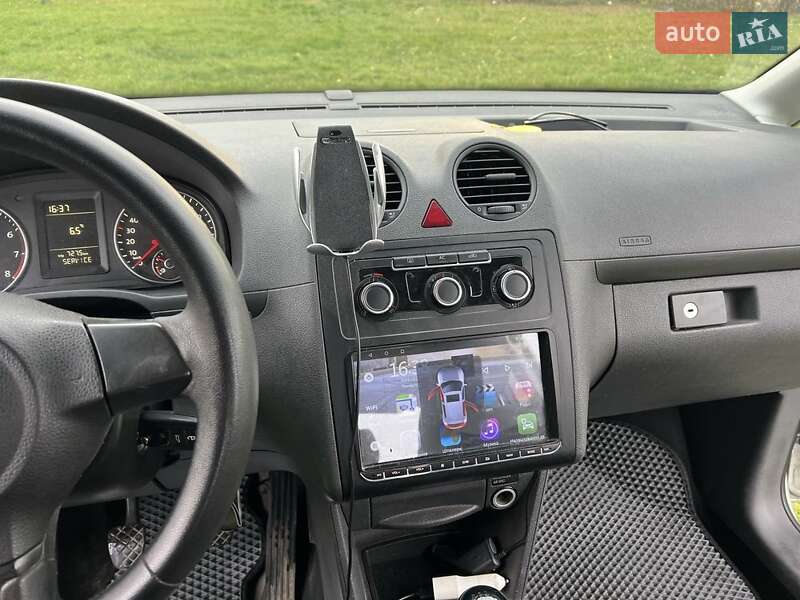 Мінівен Volkswagen Caddy 2010 в Луцьку