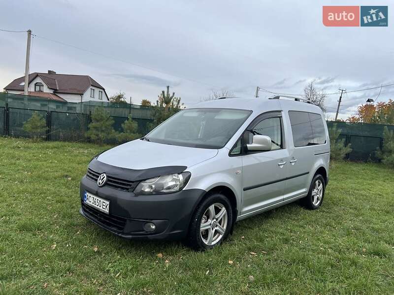 Мінівен Volkswagen Caddy 2010 в Луцьку