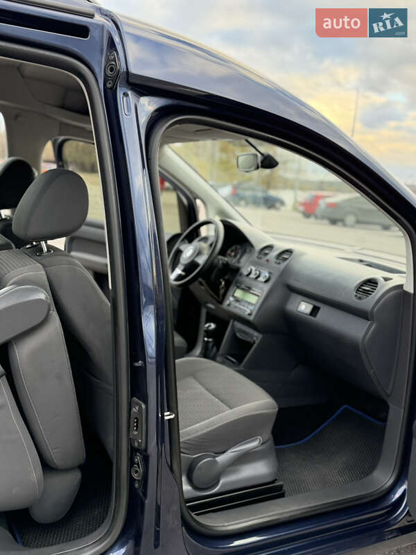 Минивэн Volkswagen Caddy 2014 в Киеве фото 18 Минивэн Volkswagen Caddy 2014 в Киеве