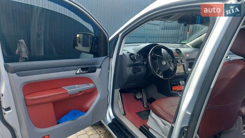 Минивэн Volkswagen Caddy 2008 в Дрогобыче