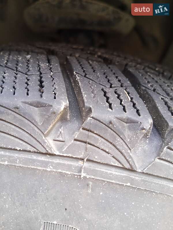 Вантажний фургон Volkswagen Caddy 2008 в Івано-Франківську