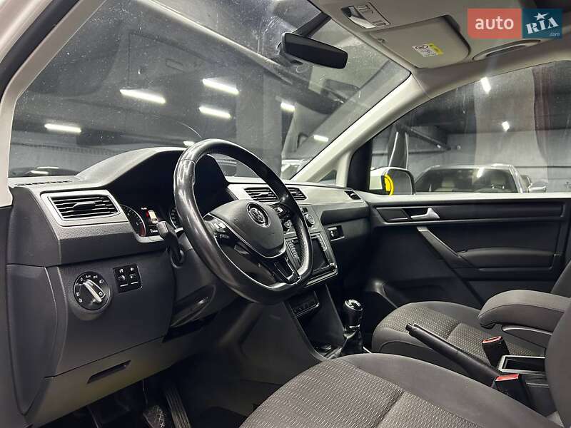 Мінівен Volkswagen Caddy 2018 в Чернівцях фото 21 Мінівен Volkswagen Caddy 2018 в Чернівцях