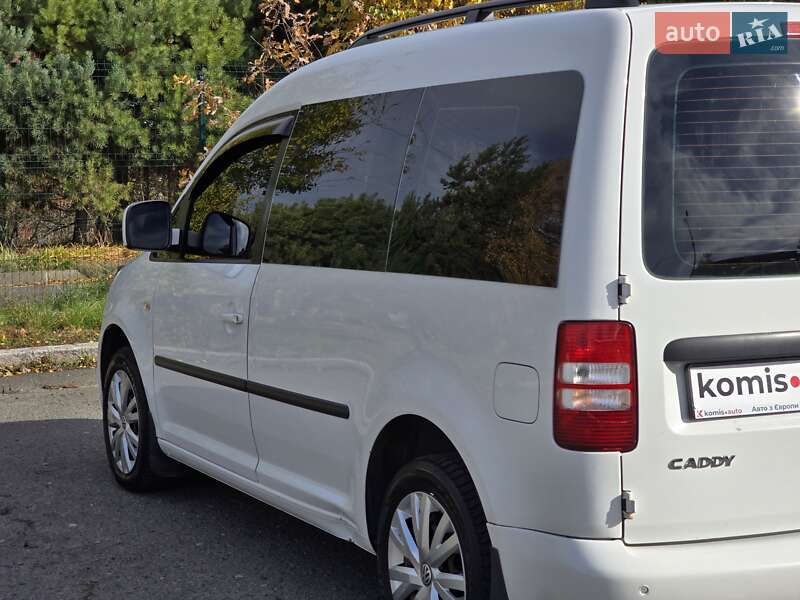 Минивэн Volkswagen Caddy 2014 в Хмельницком