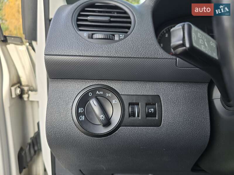 Минивэн Volkswagen Caddy 2014 в Хмельницком