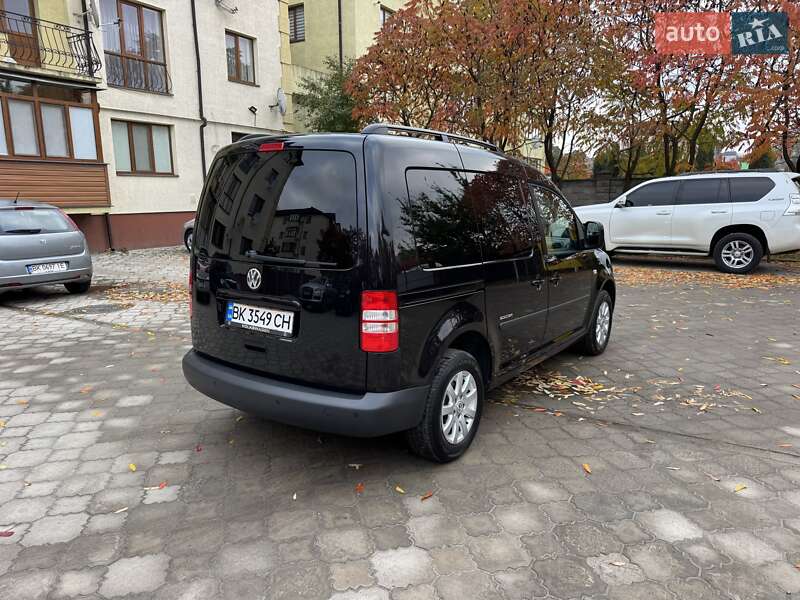 Мінівен Volkswagen Caddy 2014 в Рівному