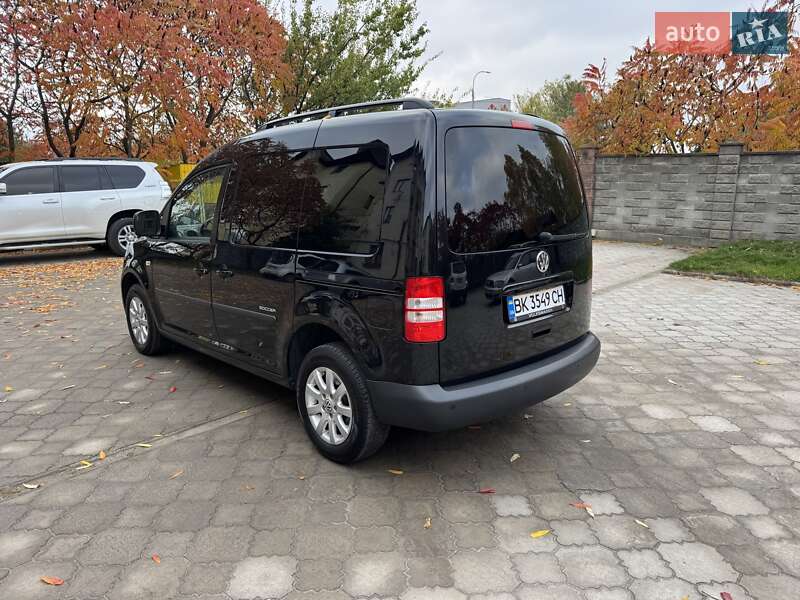 Мінівен Volkswagen Caddy 2014 в Рівному