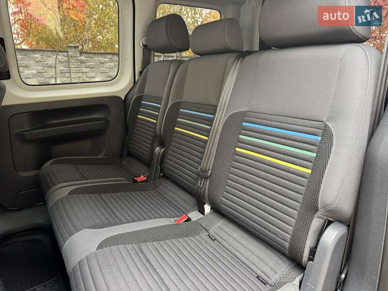 Мінівен Volkswagen Caddy 2014 в Рівному