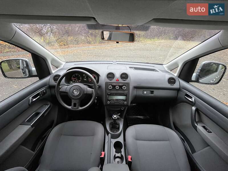 Минивэн Volkswagen Caddy 2011 в Обухове фото 5 Минивэн Volkswagen Caddy 2011 в Обухове