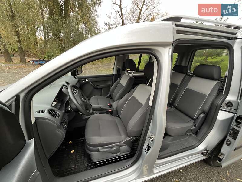Минивэн Volkswagen Caddy 2011 в Обухове фото 4 Минивэн Volkswagen Caddy 2011 в Обухове