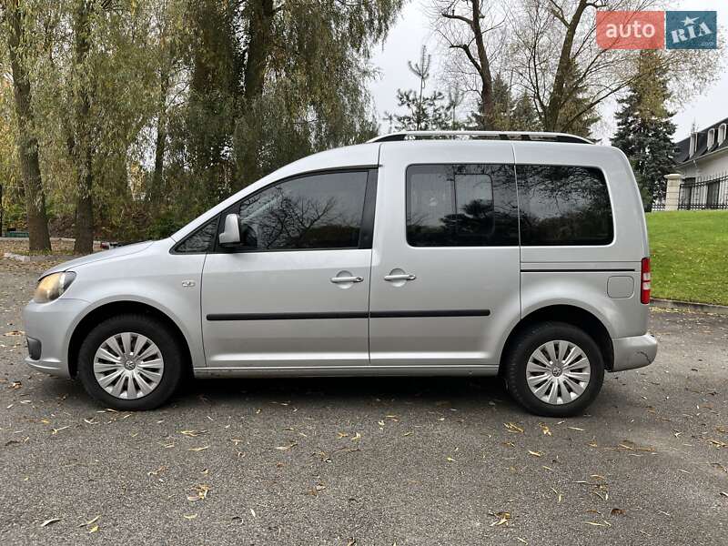 Минивэн Volkswagen Caddy 2011 в Обухове фото 13 Минивэн Volkswagen Caddy 2011 в Обухове