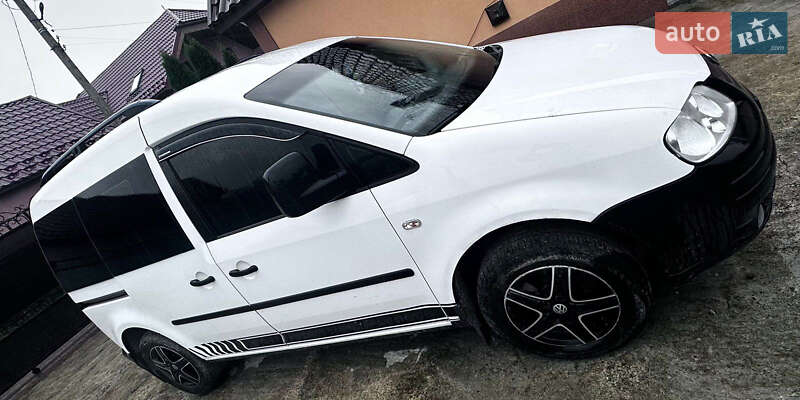 Минивэн Volkswagen Caddy 2008 в Тячеве фото 3 Минивэн Volkswagen Caddy 2008 в Тячеве