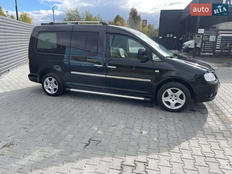Мінівен Volkswagen Caddy 2009 в Луцьку