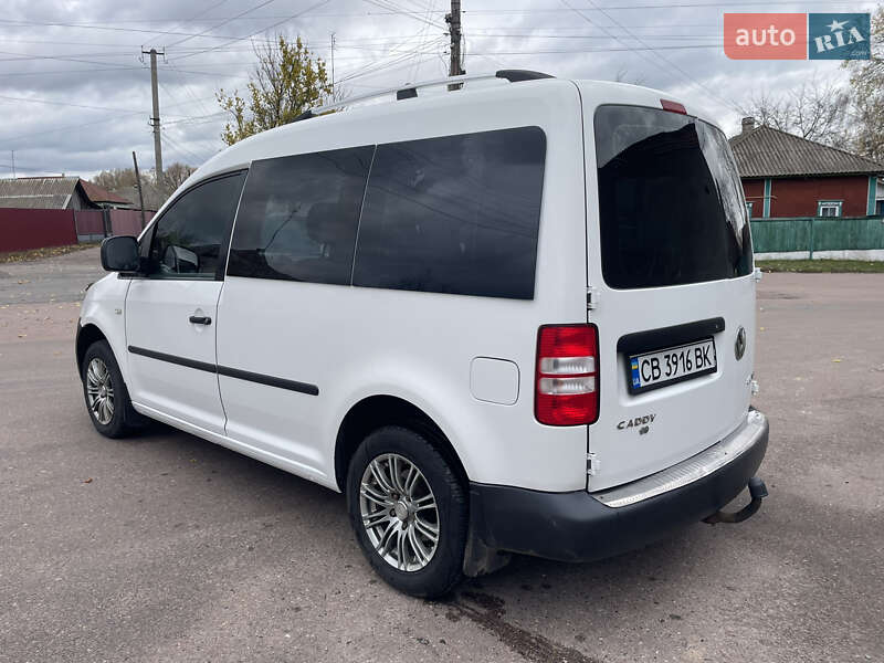 Мінівен Volkswagen Caddy 2011 в Борзні