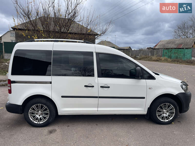 Мінівен Volkswagen Caddy 2011 в Борзні